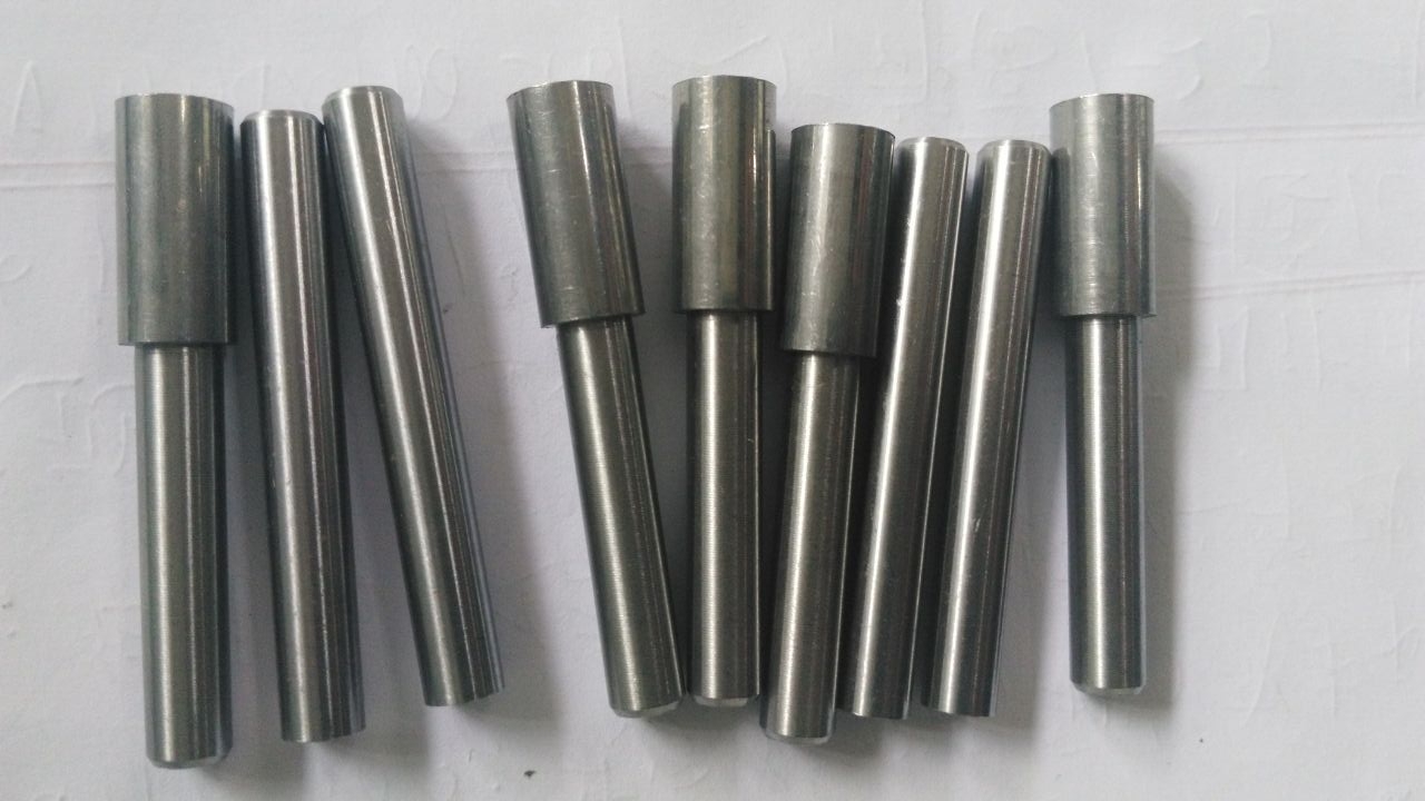 鄧祖強老板的（de）精密零配件