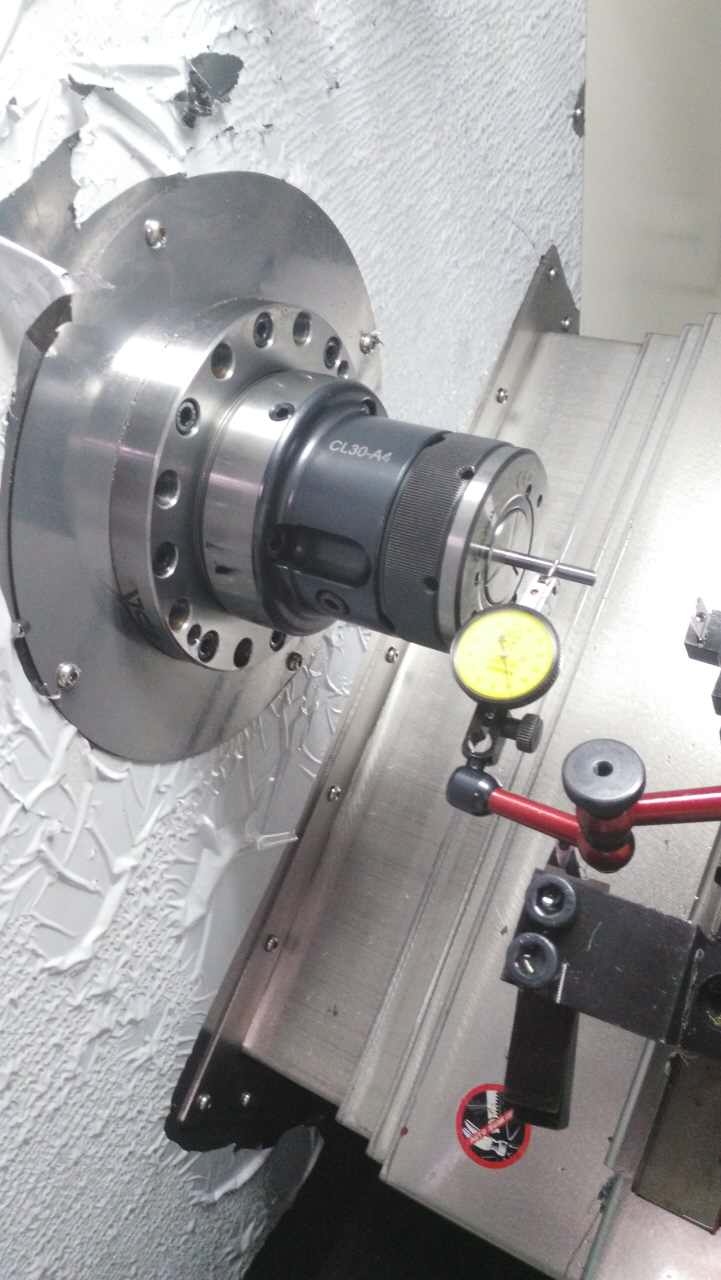  凱恩利25排刀機操作現場（chǎng）所（校精度）