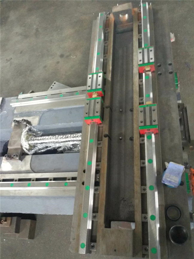 CKX6146C (46標準排刀機）絲杆線軌和鑄鐵床身