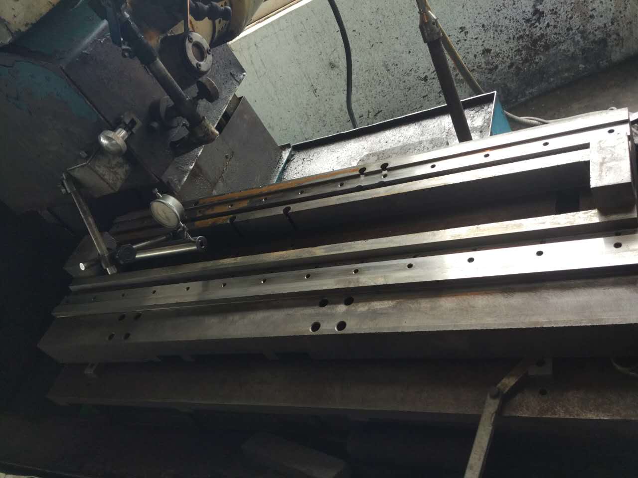 拖板測試中(凱恩利技術員作業中) 拖板測(cè)試中(凱恩利技術員作業中)