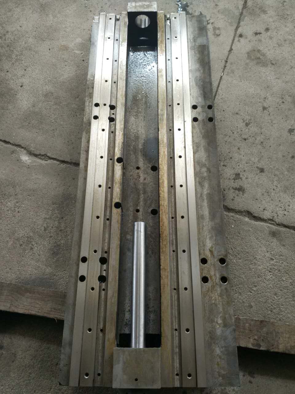 加長的拖板(凱(kǎi)恩(ēn)利專(zhuān)利(lì)產(chǎn)品,凱(kǎi)恩利出的圖紙(zhǐ)) 加長(zhǎng)的拖板(bǎn)(凱恩利專利產品,凱恩利出(chū)的圖紙)