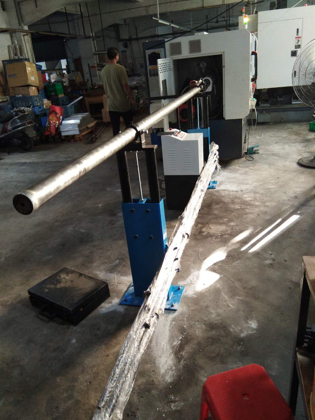 數控車床油欲送料器（配凱恩利46標準排刀機） 數量1台（tái）機