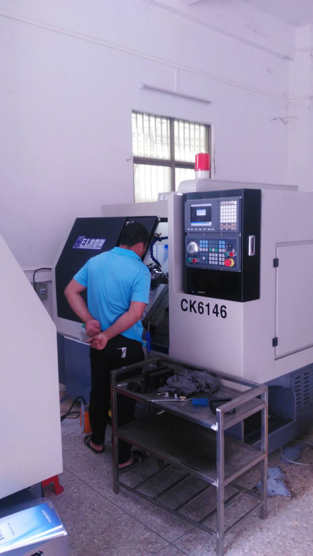 凱恩利安裝完後,觀察加工的(de)情況 凱恩利安裝完(wán)後,觀(guān)察加工的情況